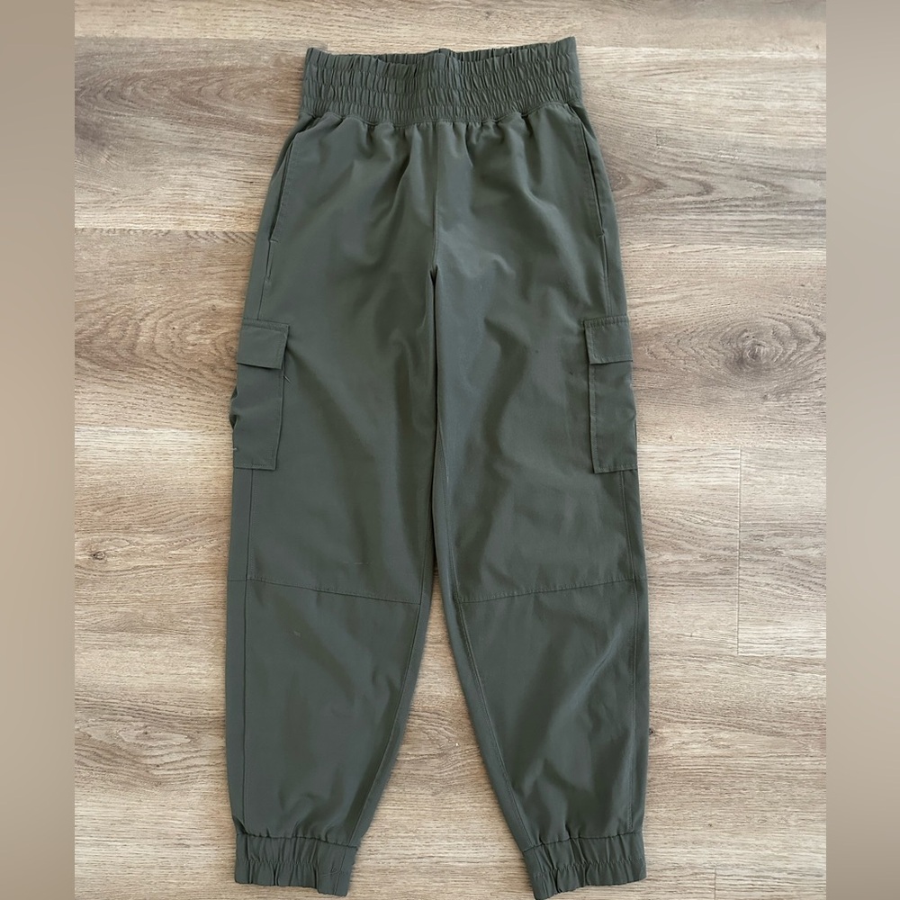 Abercrombie Ypb Motion Tek Cargo Jogger Xs - image 1